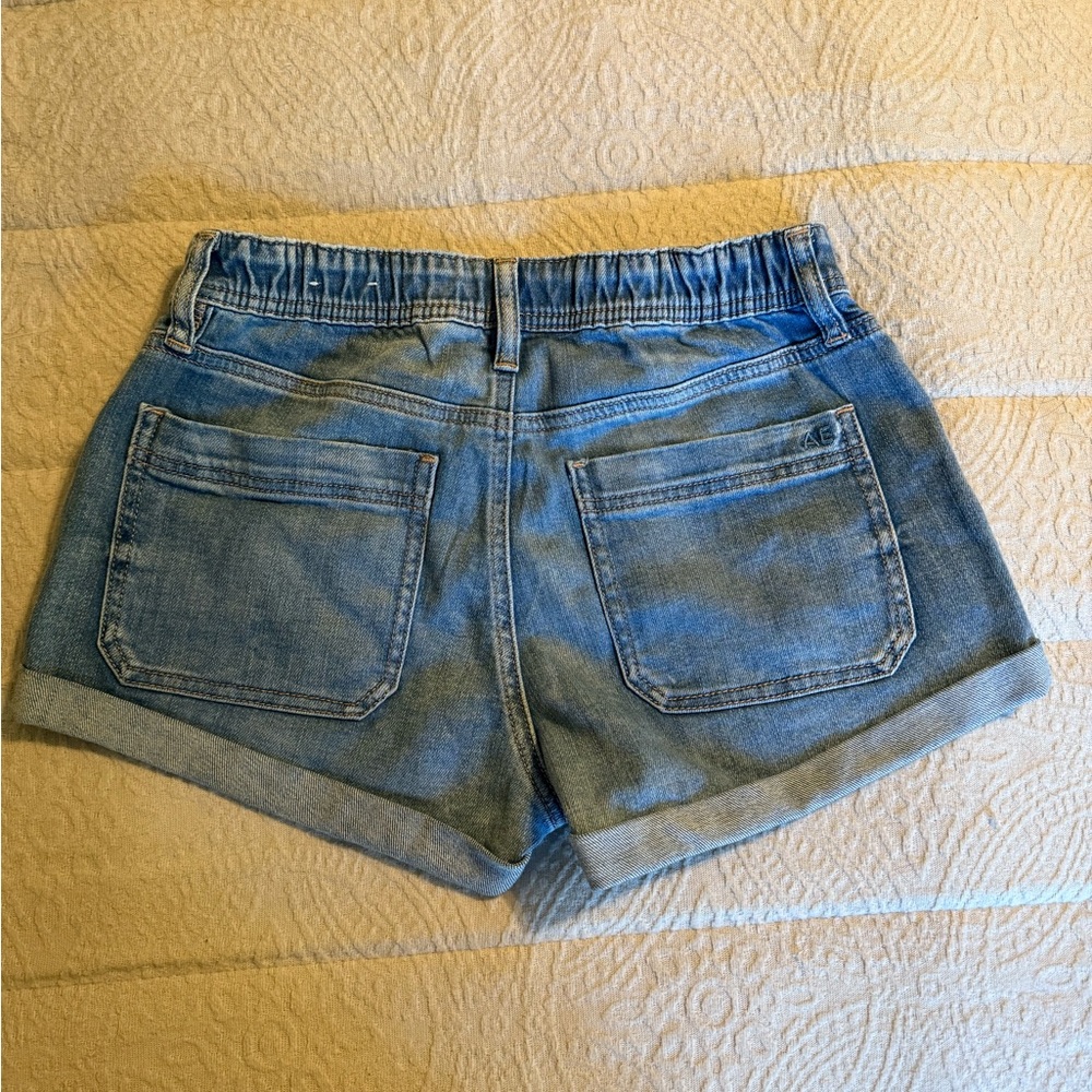 NWOT American Eagle Outfitters Light Blue Jean Shorts SIZE 0